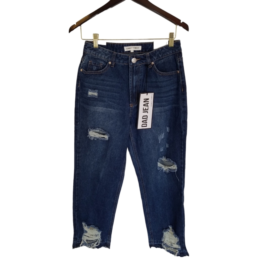 NWT Almost Famous Juniors Destructed Distressed Dad Jean Released Hem Size 7